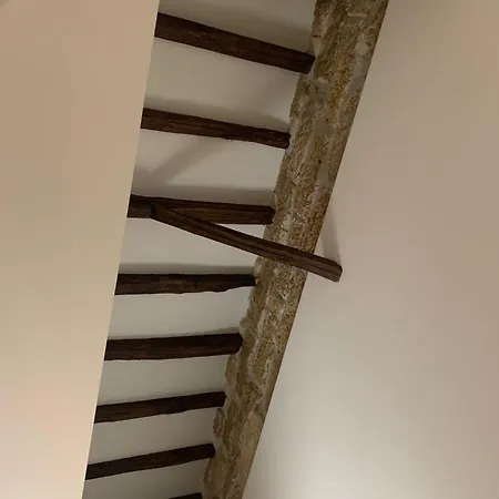 Oreto Apartment